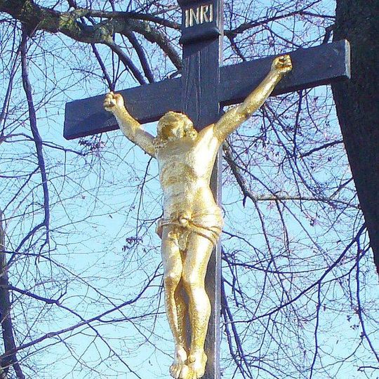 Kříž u cesty k zaniklému vodojemu v Mánesově ulici v Krásné Lípě