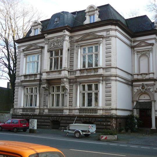 Friedrich-Ebert-Straße 141