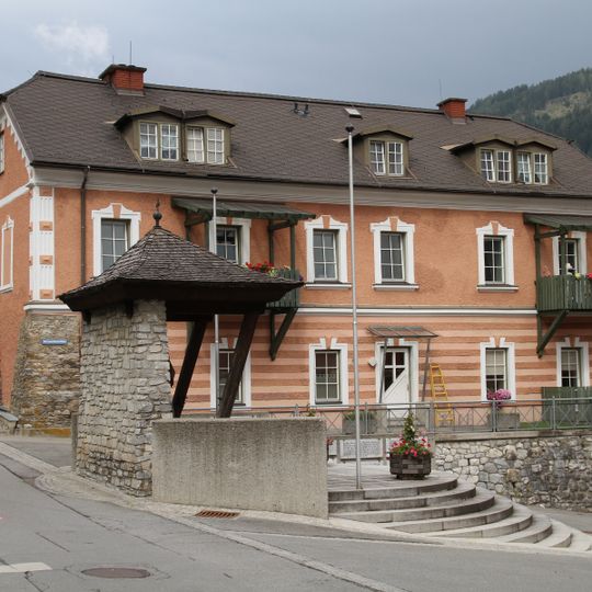 Wohnhaus, ehem. Altersheim