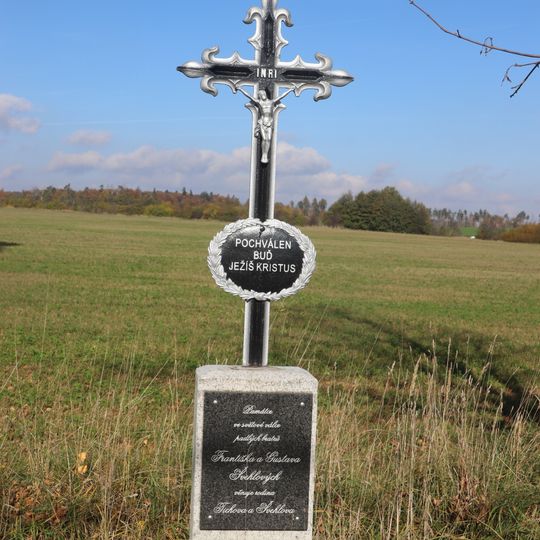 Kříž u silnice západně od Radkovic u Hrotovic