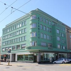 Residential and commercial building Atlantic House