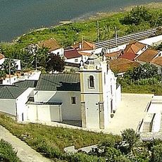Igreja de São João Evangelista de Alfange, adro e escadaria