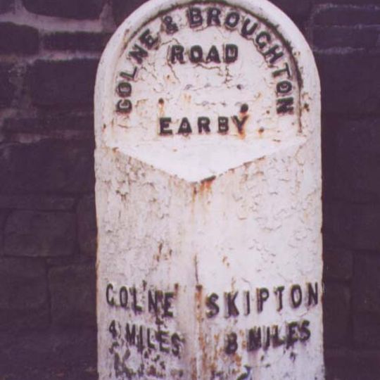 Milestone, ExYW between Earby and Kelbrook