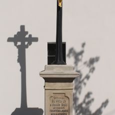 Wayside cross near chapel of St John the Baptist