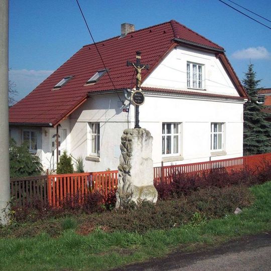 Kříž v Újezdu Svatého Kříže