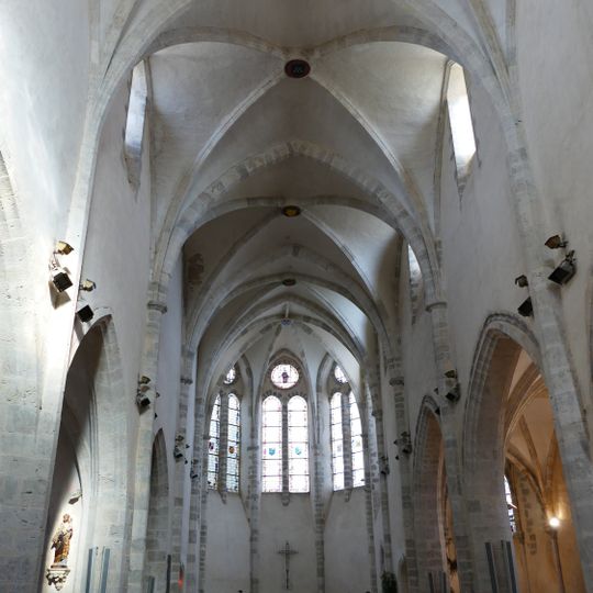 Église Saint-Pierre de Chilleurs-aux-Bois