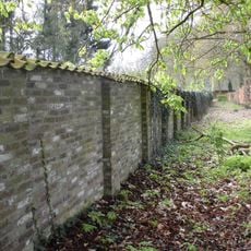 Kasteel Moersbergen: tuinmuur