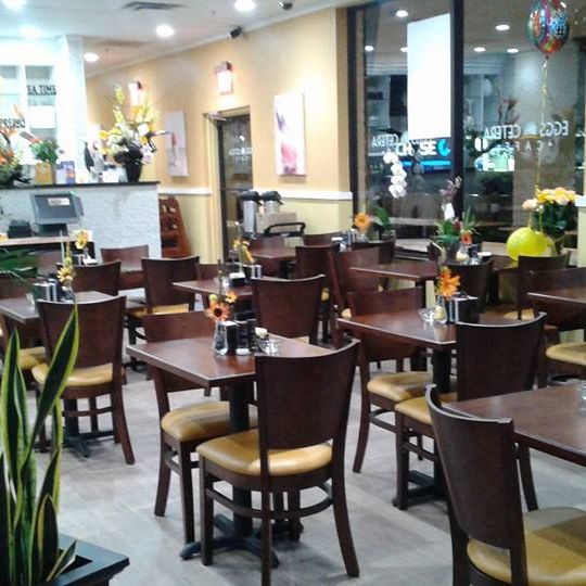Eggs–Cetera Café