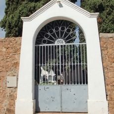 Cementiri de Vinyols i els Arcs