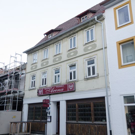 Wohn- und Geschäftshaus