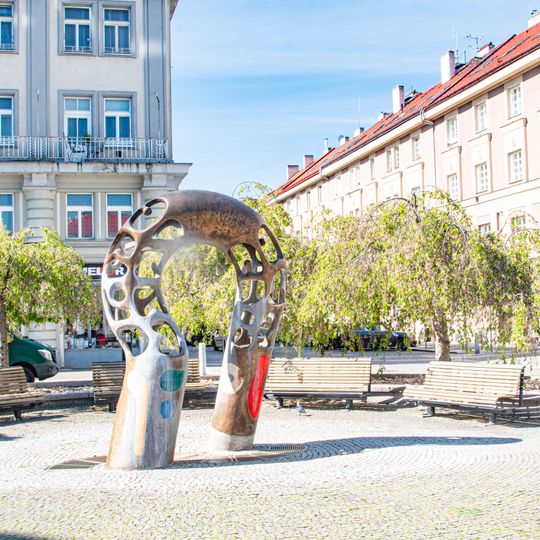 Kašna na Baťkově náměstí v Hradci Králové