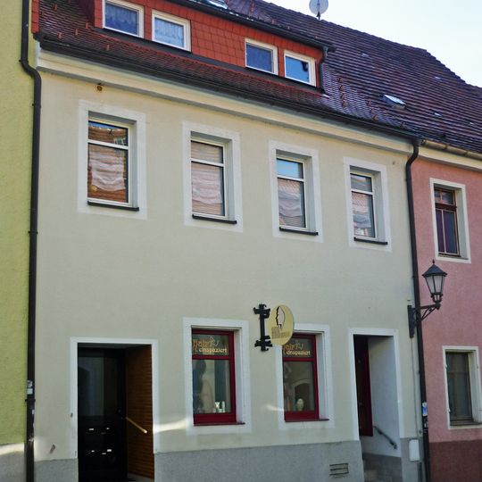 Wohnhaus in geschlossener Bebauung Schuhgasse 5