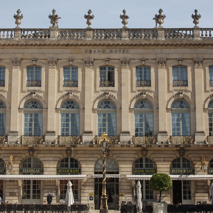 Grand Hotel