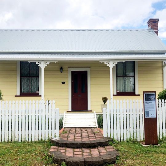 Taylor-Stace Cottage