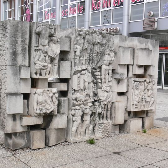 Lob des Revolutionärs