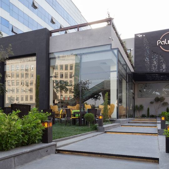 Palma Restaurant & Cafe
