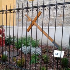 X. zastavení křížové cesty u kostela na Hluboké