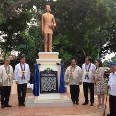Macario L. Peralta, Jr. historical marker