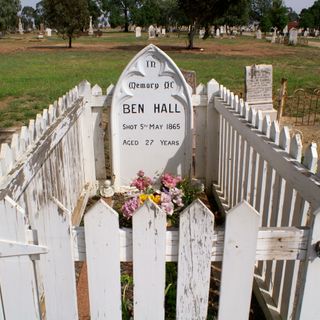 Grave of Ben Hall