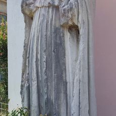 Statue