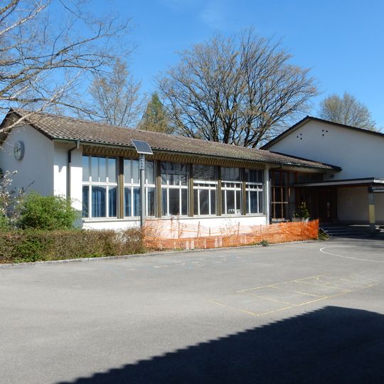 Elementary school building with singing hall
