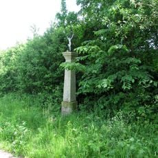 Kříž východně od Kvášňovic