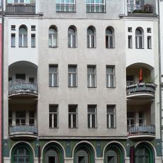 Mietshaus , Laden Nürnberger Straße 18