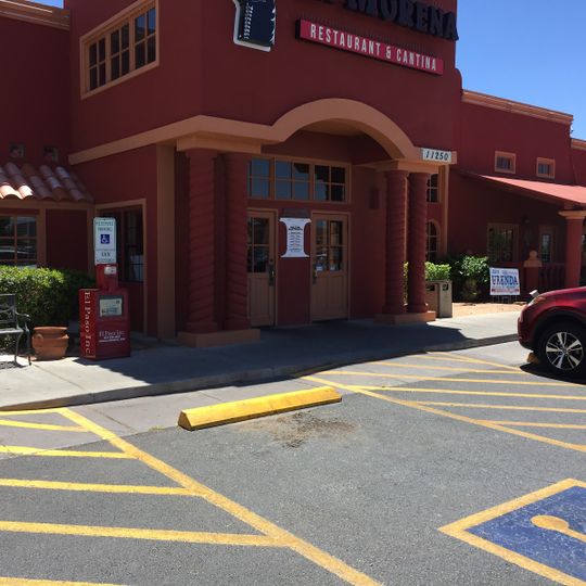 La Morena Restaurant & Cantina