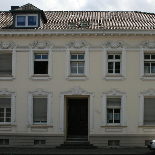 Düsseldorfer Straße 108