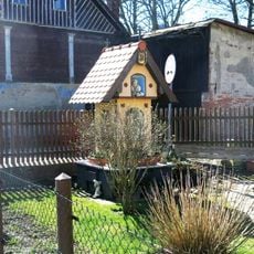 Kaplička v zahradě domu 149 v Brništi