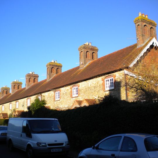 Nos 328 A, B, C, D, E, F, G, H, I, K, L And M Leconfield Estate  Percy Row