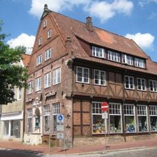 Wohn- und Geschäftshaus