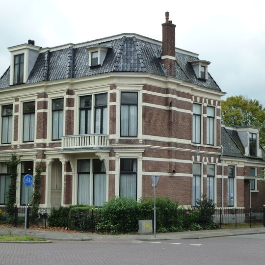Praktijkvilla in neorenaissancestijl