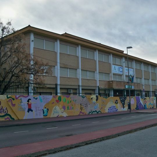 Mural sobre hábitos saludables impulsado por la asociación de padres, madres y alumnos del instituto Campanillas.
