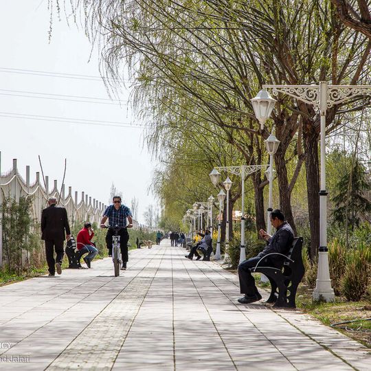 Mehrshahr Apple Garden