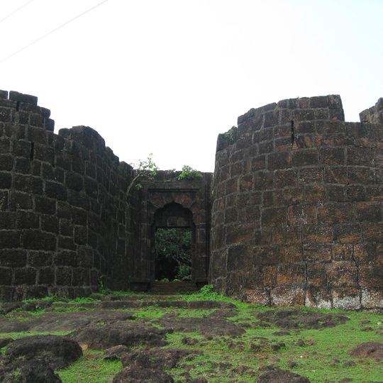 Bankot Fort