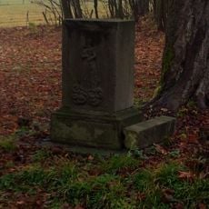 Sloup se sousoším Nejsvětější Trojice