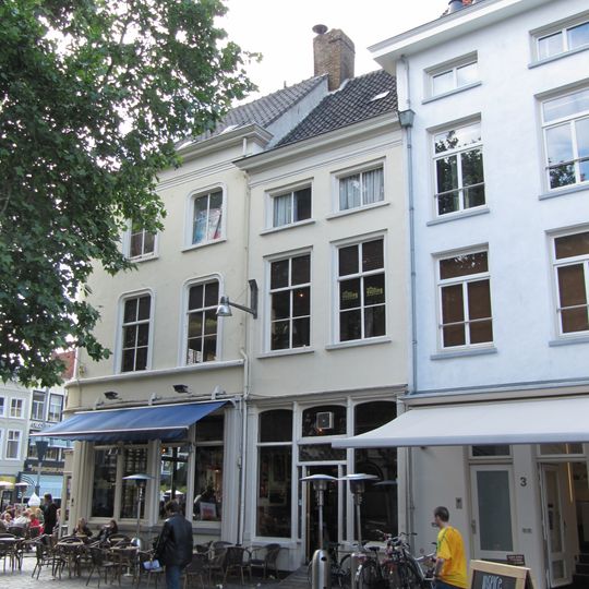 Veemarktstraat 1, Breda