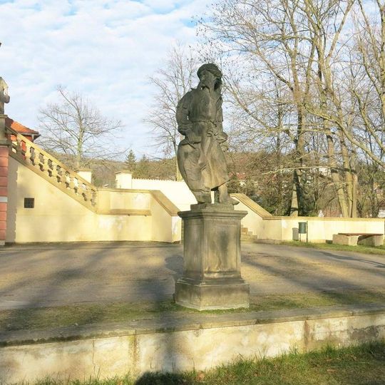 Alegorická socha Asie před salou terrenou zámku v Klášterci nad Ohří