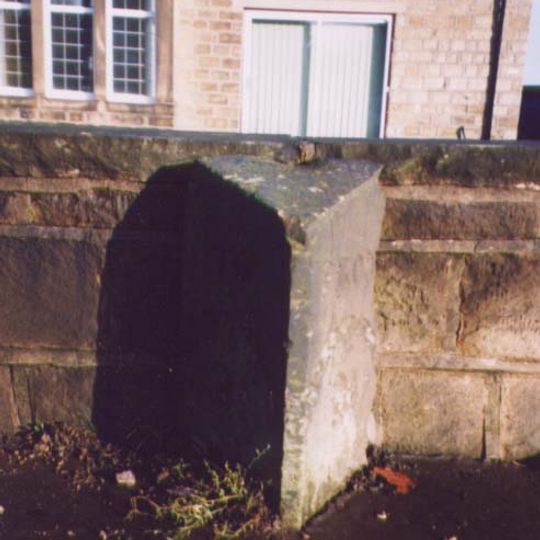 Milestone, Bradford Road, Fixby, outside No. 684