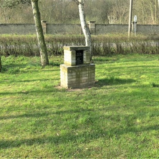 Pomník padlým ve Šlapanicích