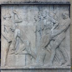Drei Reliefs