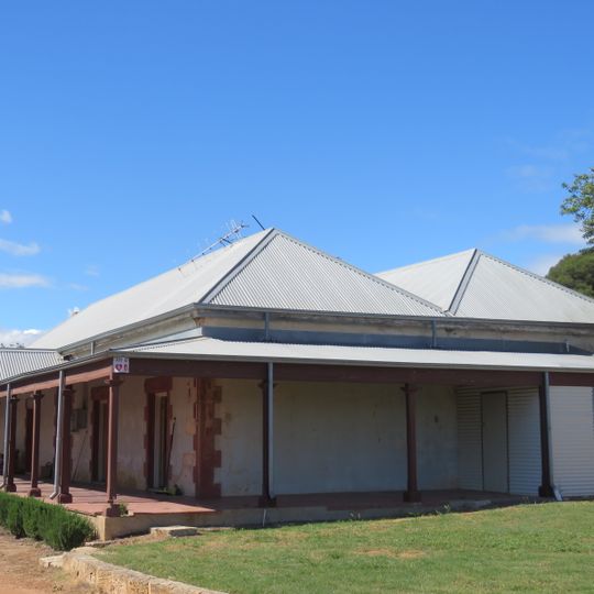 Dr Bartlett's Residence & Surrounds