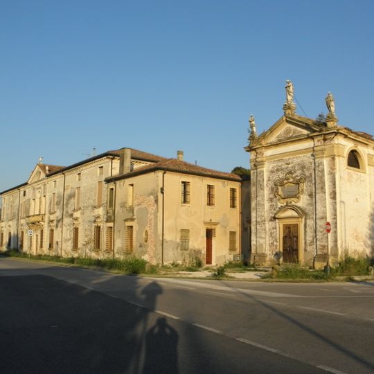 Villa e chiesetta Ca' Arnaldi