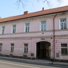 Pražská 104, 105, 106