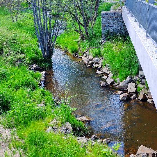 Most silnice II/210 přes Pramenský potok u Mnichova