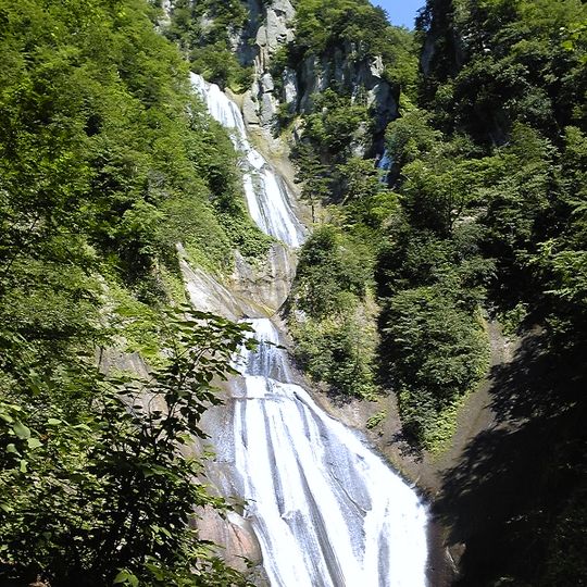 Hagoromo Falls