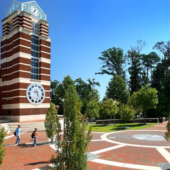 Universidad del Este de Carolina