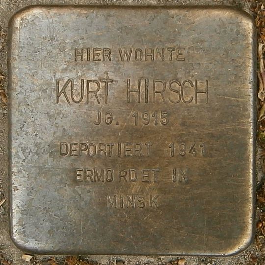 Stolperstein en memoria de Kurt Hirsch
