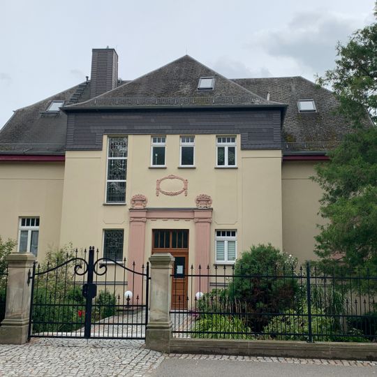 Friedrich-Engels-Straße 89